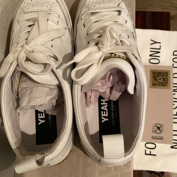 Golden Goose Women’s Yeah Sneakers - Picture 11 of 11
